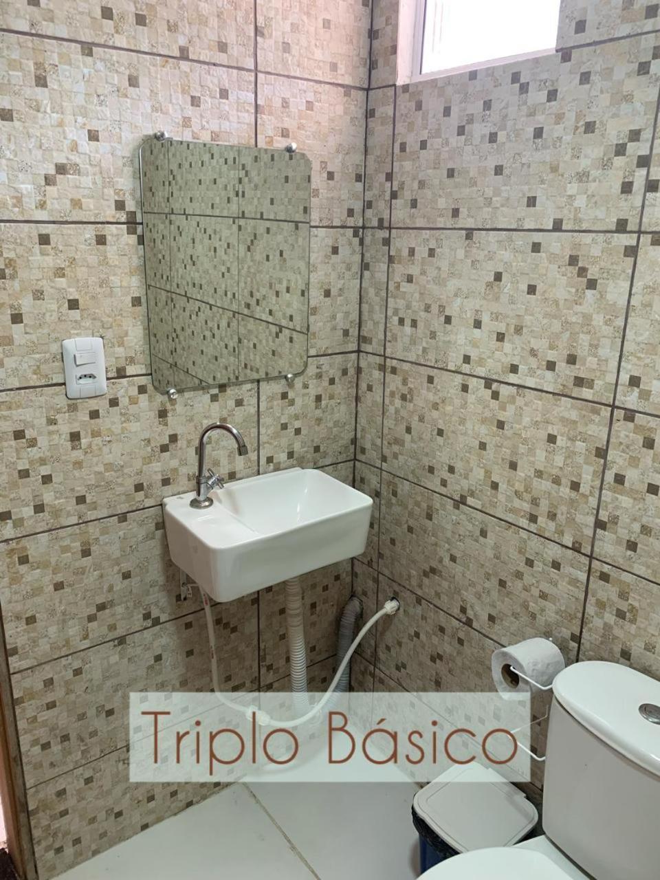 Iapoi Guest house *