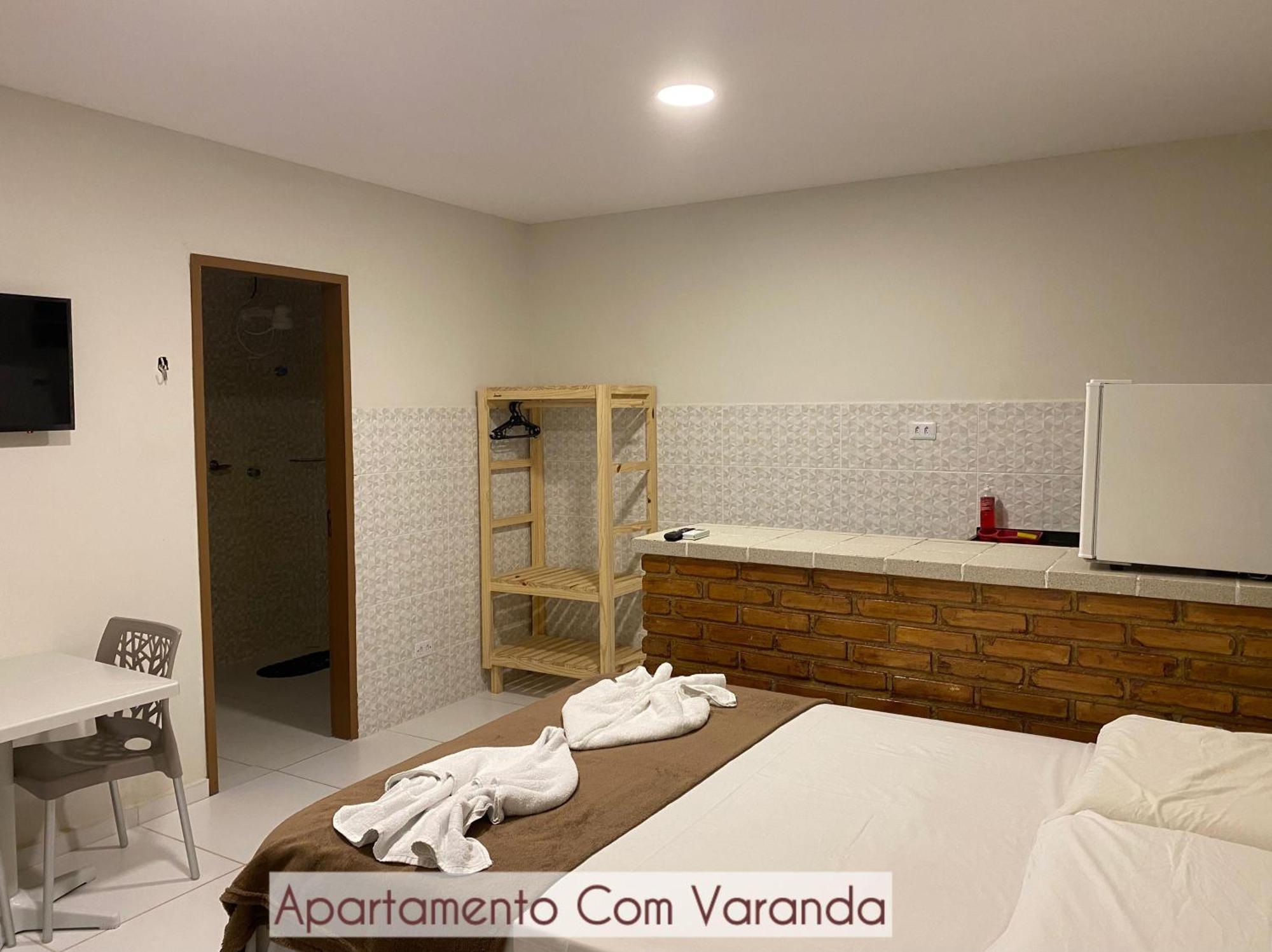 Iapoi Guest house *
